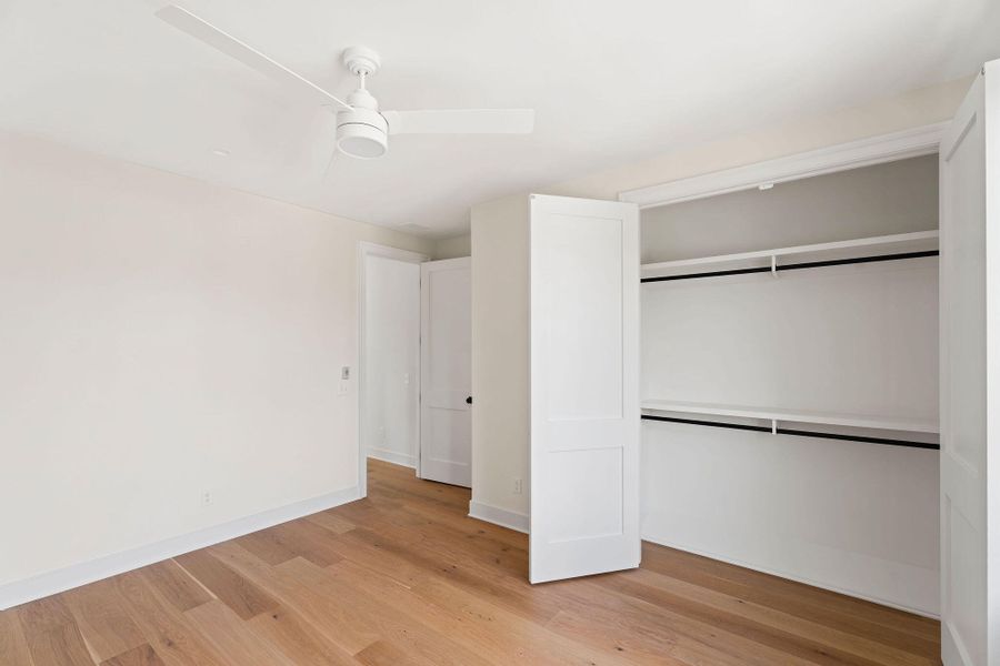 Spacious, unfurnished interior of a new home in , Charleston (Image 20).