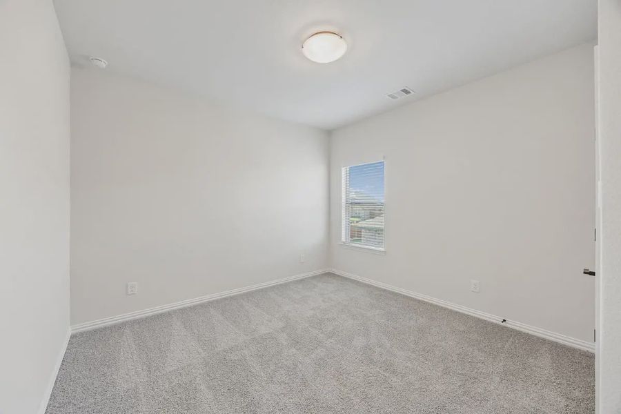 Spacious, unfurnished interior of a new home in Las Lomas, Forney (Image 21). Spacious, unfurnished interior of a new home in Las Lomas, Forney (Image 21).