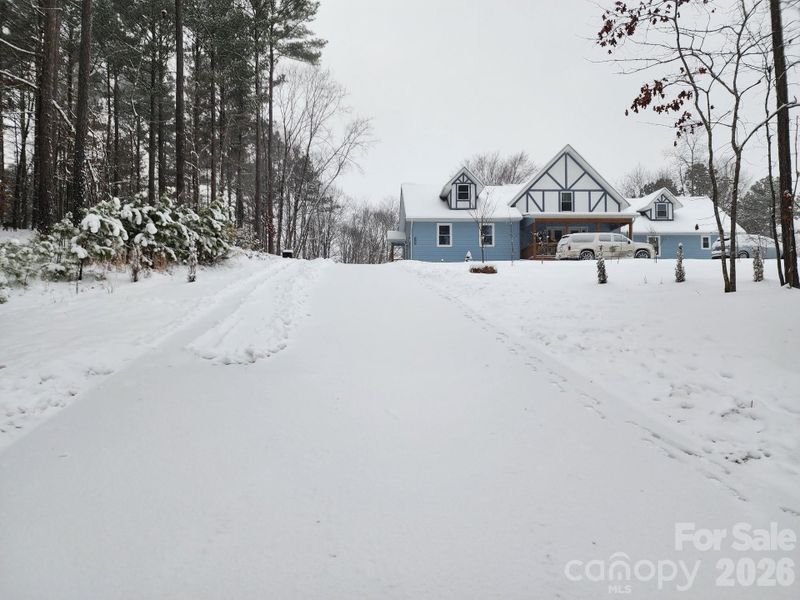 Image 37 of a home in .