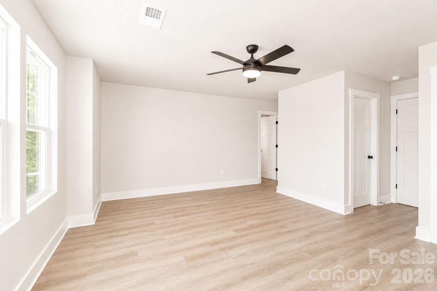 Spacious, unfurnished interior of a new home in , Statesville (Image 22).
