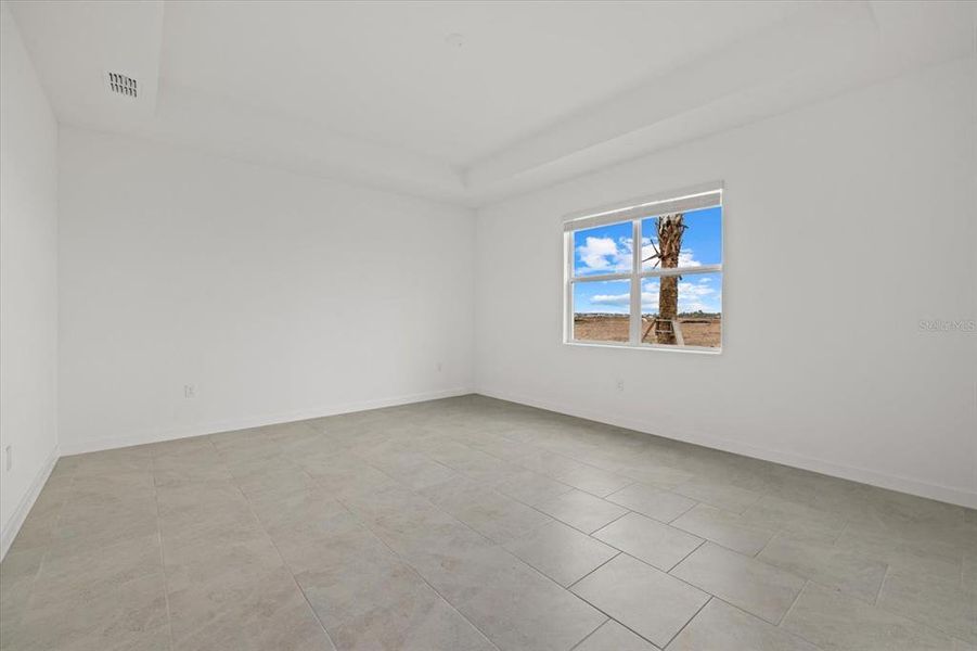 Spacious, unfurnished interior of a new home in Rye Ranch, Parrish (Image 45).
