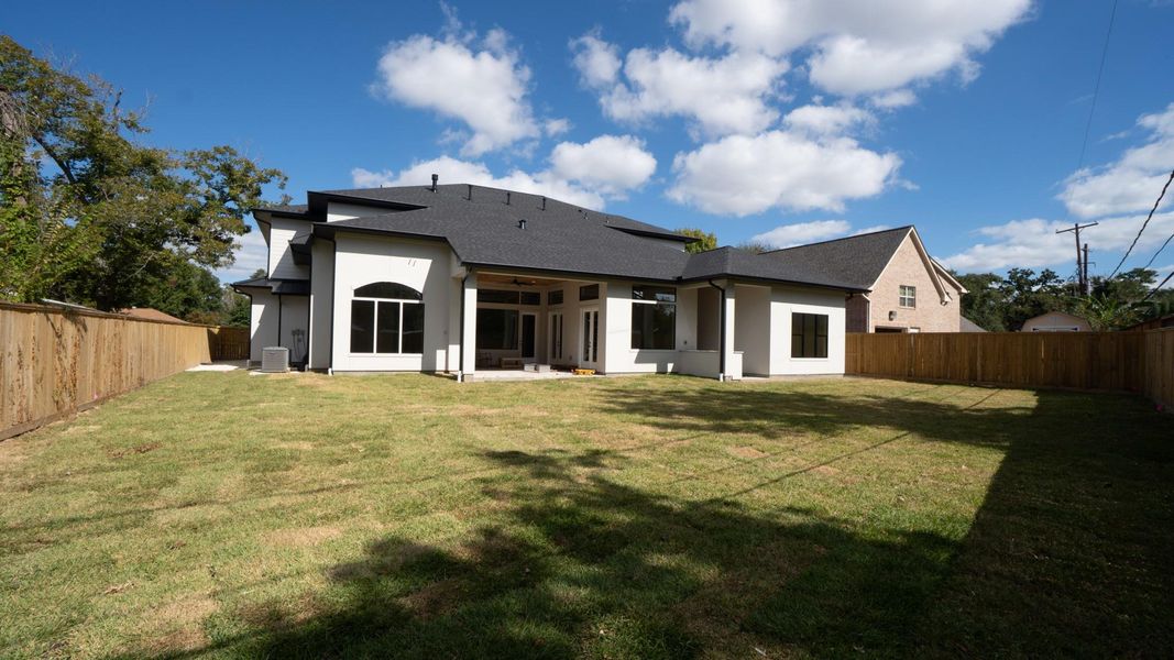 Exterior details and patio area of a home in , Houston (Image 3).