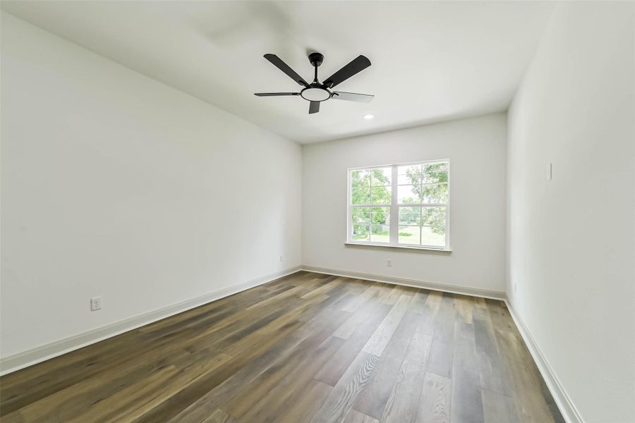 Spacious, unfurnished interior of a new home in , Tomball (Image 24). Spacious, unfurnished interior of a new home in , Tomball (Image 24).
