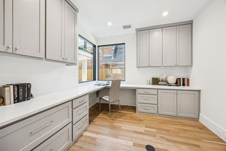 Furnished interior view inside a new home in , University Park (Image 36).