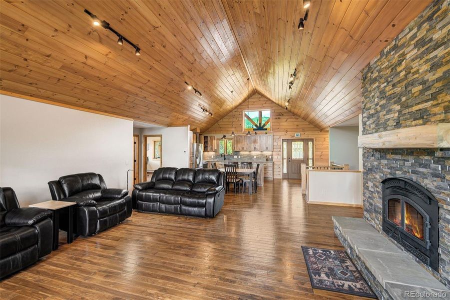 Image 40 of a home in .