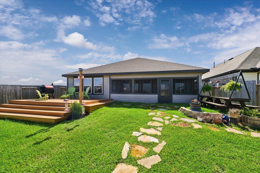 Exterior details and patio area of a home in , Magnolia (Image 22).