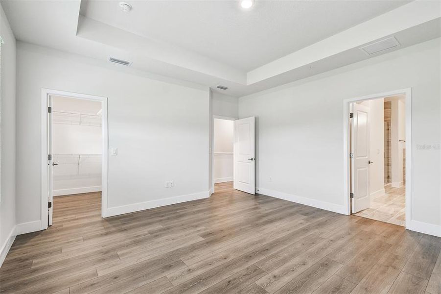 Spacious, unfurnished interior of a new home in , Sarasota (Image 38). Spacious, unfurnished interior of a new home in , Sarasota (Image 38).