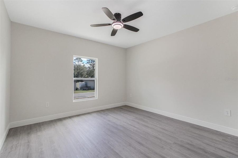 Spacious, unfurnished interior of a new home in , Deland (Image 21).