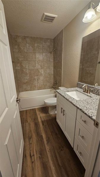 Furnished interior view inside a new home in , Belleview (Image 9).