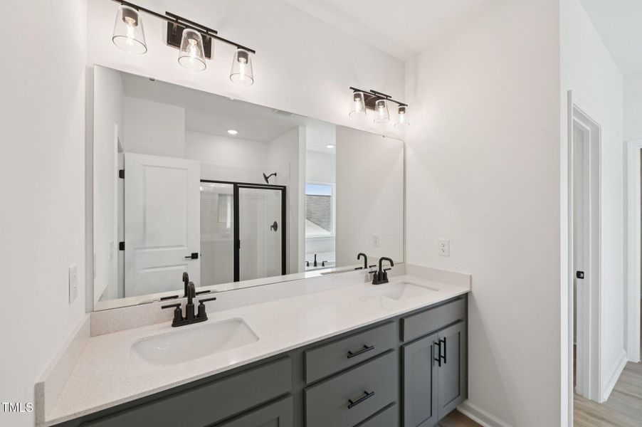 24-web-or-mls-N Stonemill Trl-S0507-024