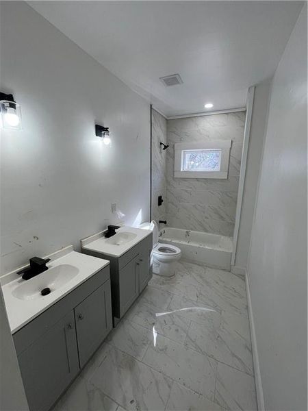 Image 20 of a home in .