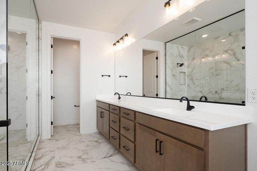 Tri Pointe Terraza 139 - Primary Bathroo