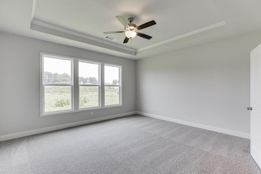 Spacious, unfurnished interior of a new home in , Jefferson (Image 28).