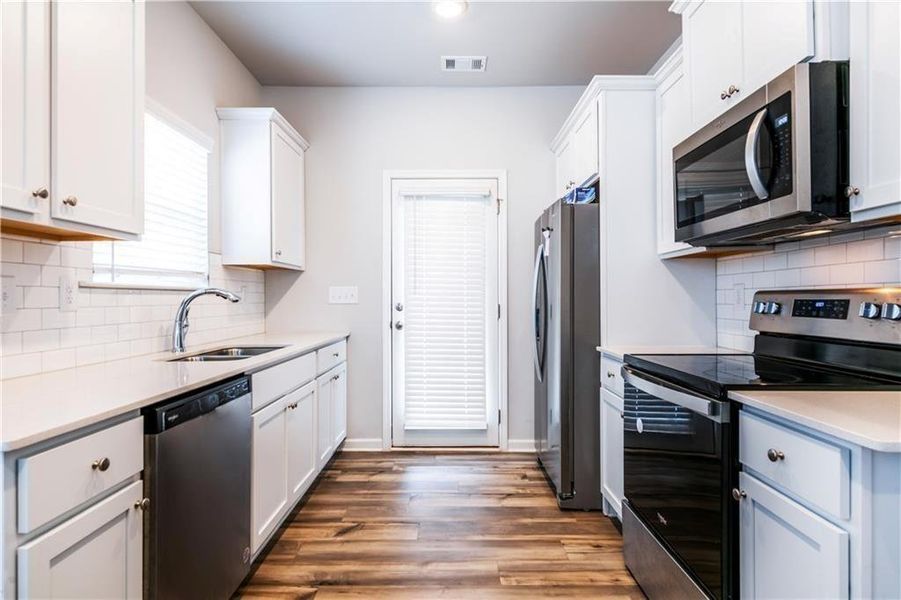 Furnished interior view inside a new home in , Atlanta (Image 15).