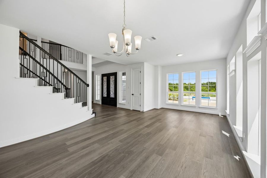 Spacious, unfurnished interior of a new home in Somerset Park, Rockwall (Image 20). Spacious, unfurnished interior of a new home in Somerset Park, Rockwall (Image 20).