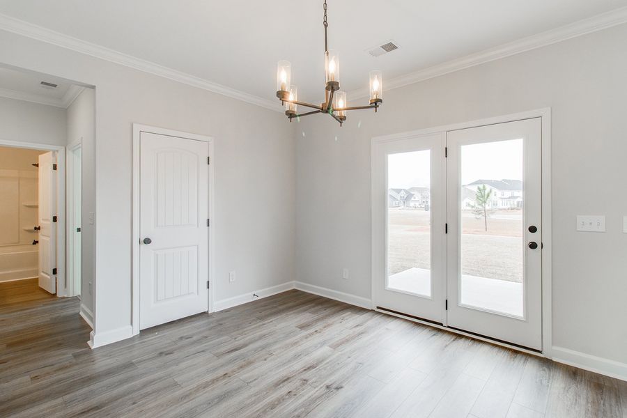 Spacious, unfurnished interior of a new home in Hendrix Farms, Lexington (Image 19).