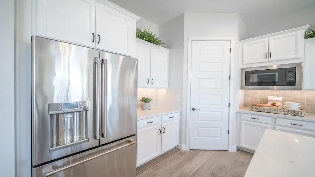 Furnished interior view inside a new home in Allen Ranches, Litchfield Park (Image 12).