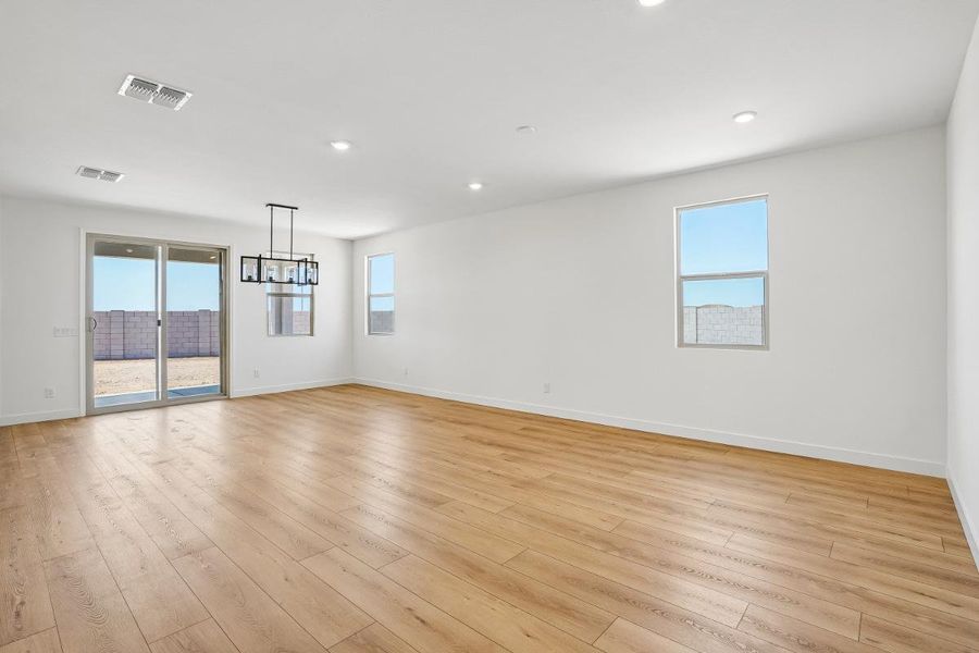 Spacious, unfurnished interior of a new home in Skyline Village Enclaves, San Tan Valley (Image 10). Spacious, unfurnished interior of a new home in Skyline Village Enclaves, San Tan Valley (Image 10).