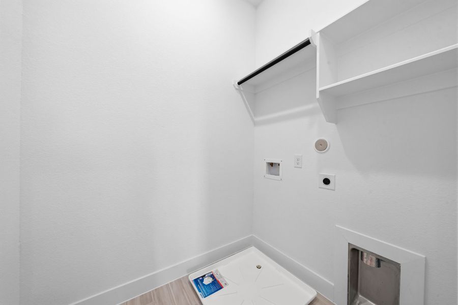 Spacious, unfurnished interior of a new home in Bridgeland, Cypress (Image 31).