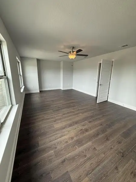 Spacious, unfurnished interior of a new home in Ridgeway Landing, Crestview (Image 24). Spacious, unfurnished interior of a new home in Ridgeway Landing, Crestview (Image 24).