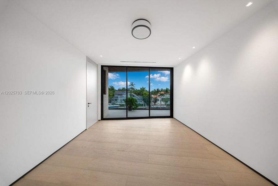 Spacious, unfurnished interior of a new home in , Coral Gables (Image 46). Spacious, unfurnished interior of a new home in , Coral Gables (Image 46).
