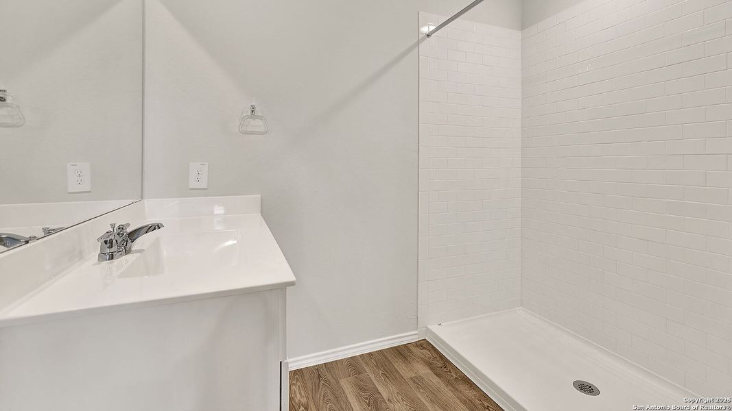 Furnished interior view inside a new home in Ladera, Luling (Image 9). Furnished interior view inside a new home in Ladera, Luling (Image 9).