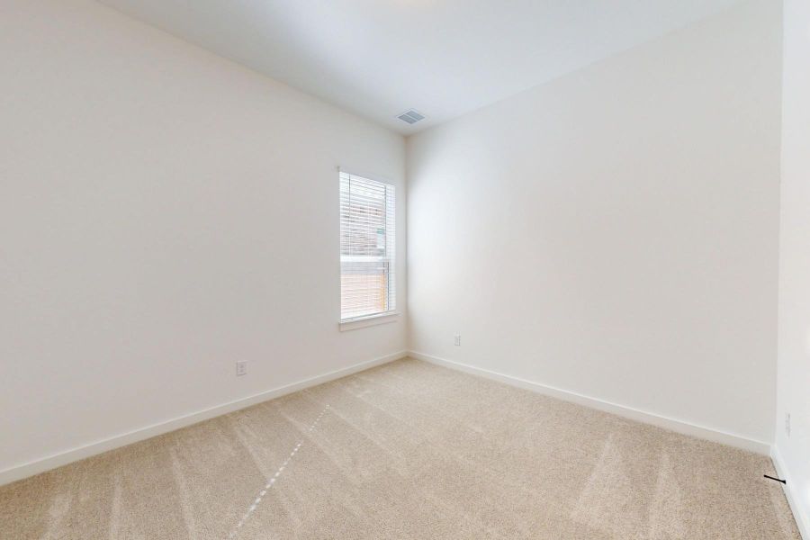 Spacious, unfurnished interior of a new home in Heritage, Dripping Springs (Image 28). Spacious, unfurnished interior of a new home in Heritage, Dripping Springs (Image 28).