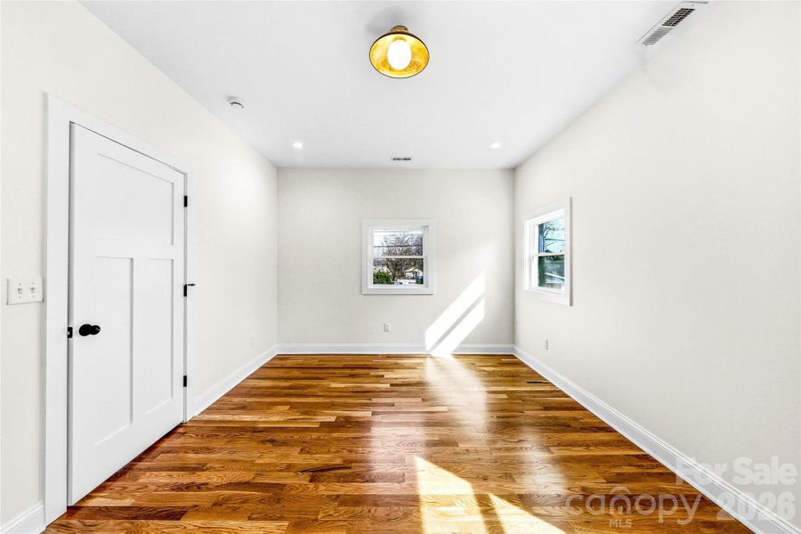 Spacious, unfurnished interior of a new home in , Hendersonville (Image 16).