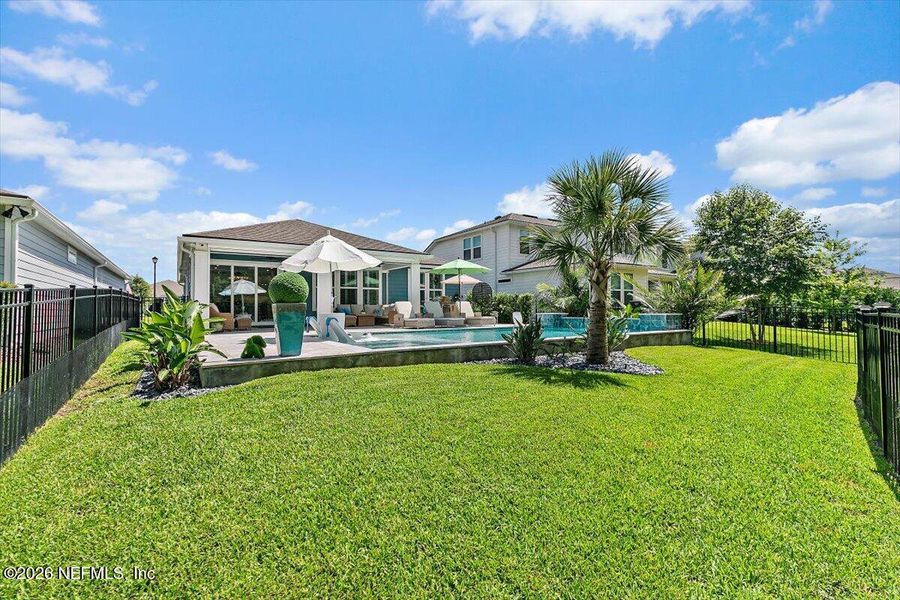 Exterior details and patio area of a home in , Ponte Vedra (Image 21).