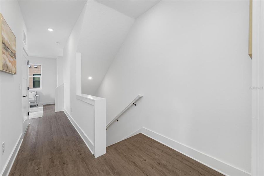 Spacious, unfurnished interior of a new home in Alante, St. Petersburg (Image 21). Spacious, unfurnished interior of a new home in Alante, St. Petersburg (Image 21).