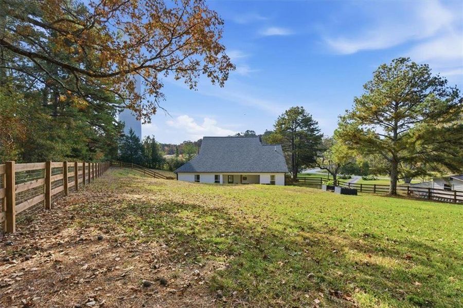 Exterior details and patio area of a home in , Calhoun (Image 4).