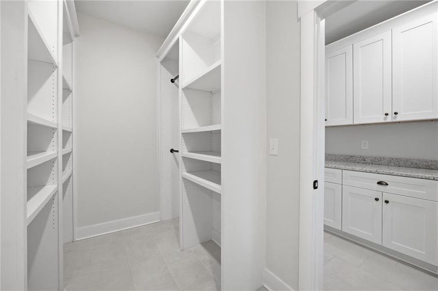 Furnished interior view inside a new home in , Dallas (Image 38).