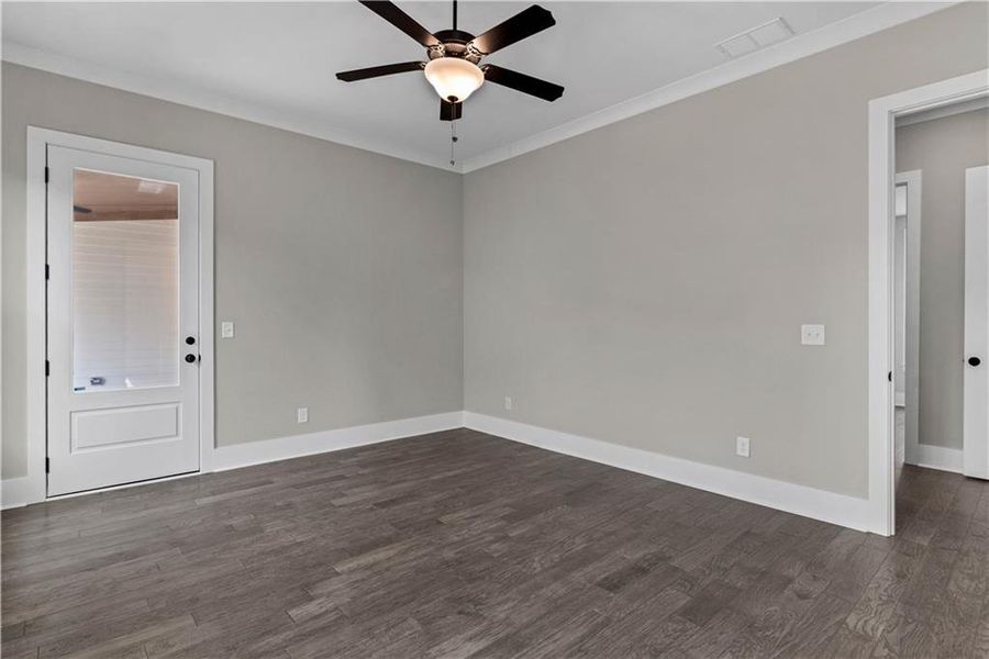 Spacious, unfurnished interior of a new home in Eastmore, Conyers (Image 50).