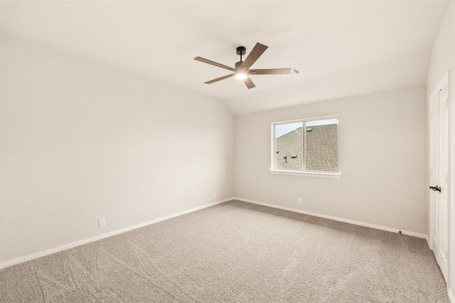 Spacious, unfurnished interior of a new home in Hampton Park, Glenn Heights (Image 22).