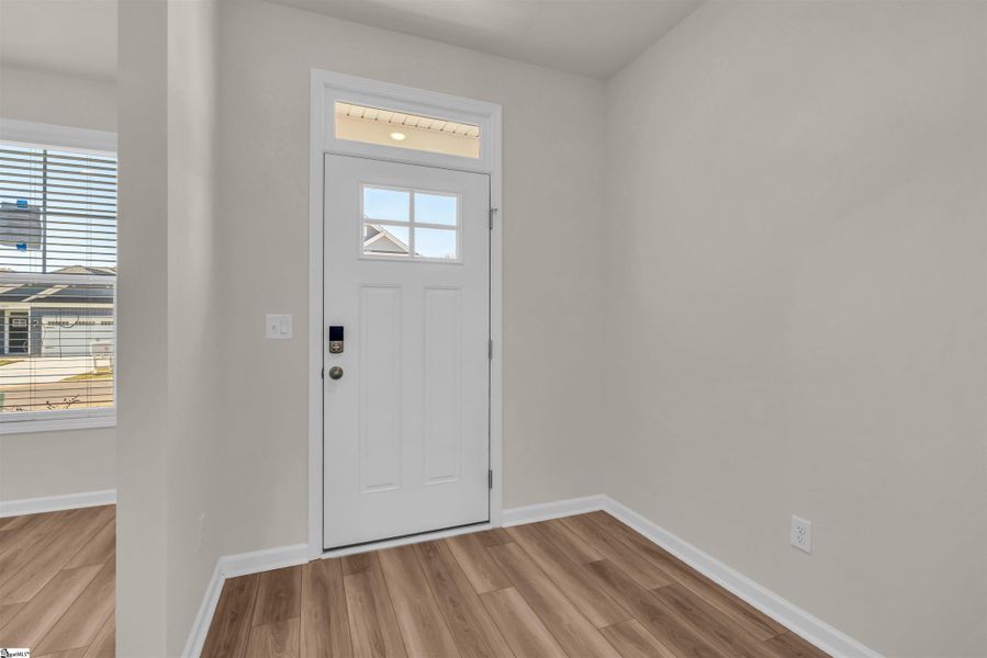 Spacious, unfurnished interior of a new home in Halton Oaks, Spartanburg (Image 14).