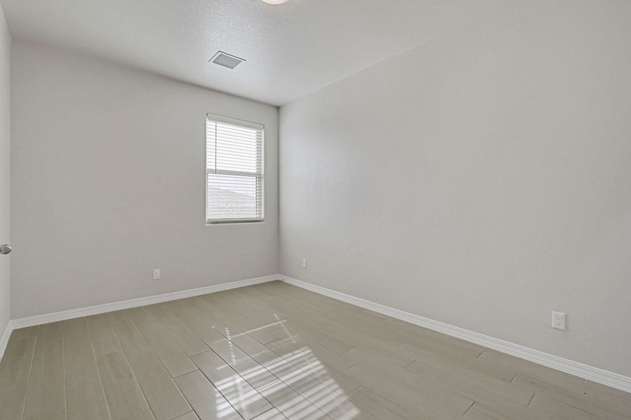 Spacious, unfurnished interior of a new home in Emerald Estates, Horizon City (Image 30). Spacious, unfurnished interior of a new home in Emerald Estates, Horizon City (Image 30).