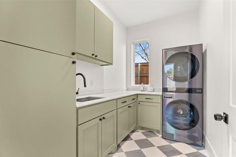 Furnished interior view inside a new home in , Dallas (Image 26).