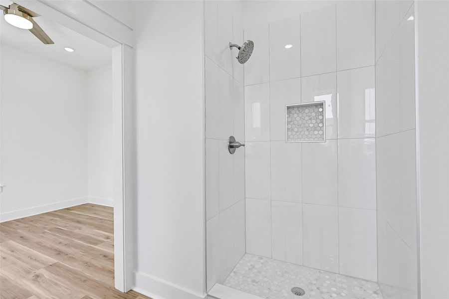 Image 33 of a home in .