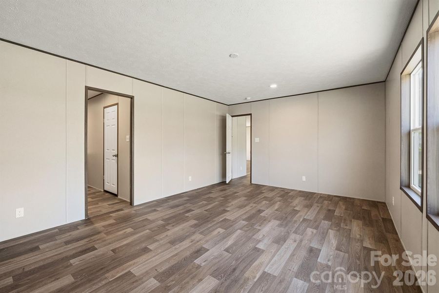 Spacious, unfurnished interior of a new home in , Old Fort (Image 16).