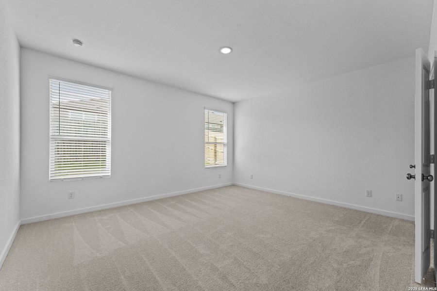 Spacious, unfurnished interior of a new home in Grace Valley, Marion (Image 18).