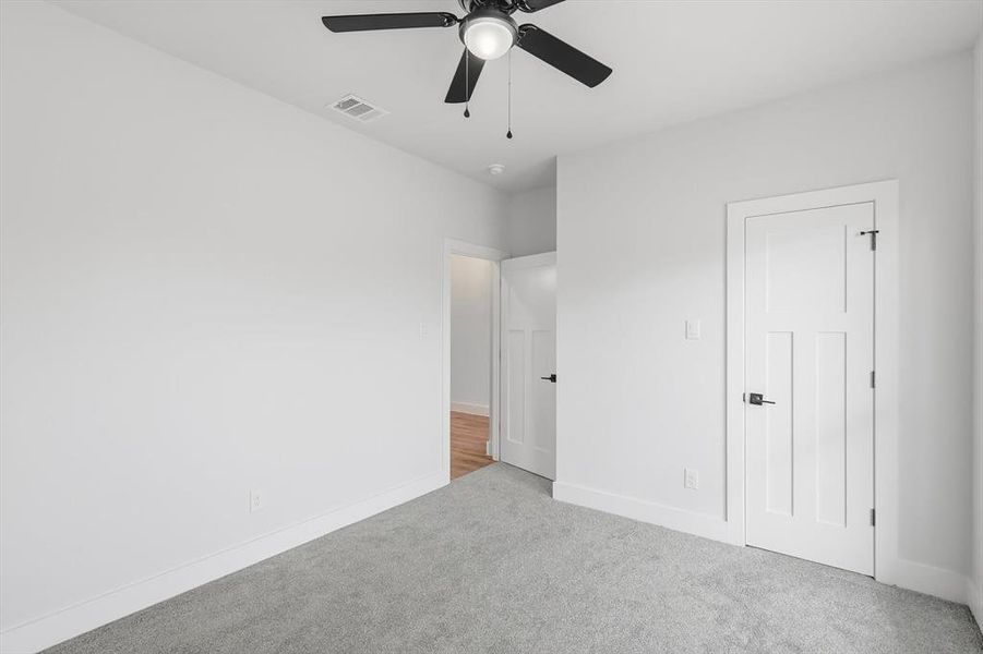 Spacious, unfurnished interior of a new home in , Fort Worth (Image 19).