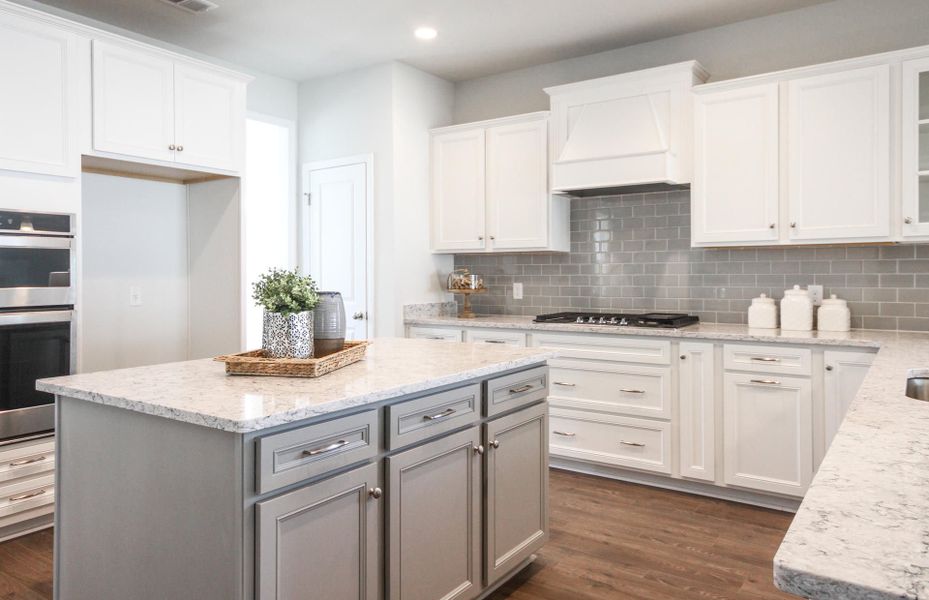 Furnished interior view inside a new home in SayeBrook, Myrtle Beach (Image 15).