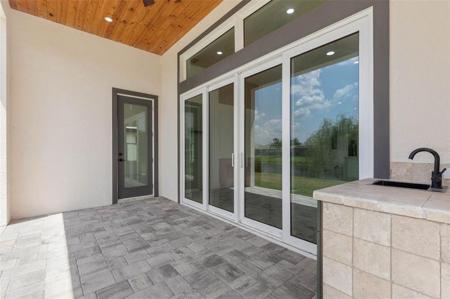 Exterior details and patio area of a home in , Palm Coast (Image 4).