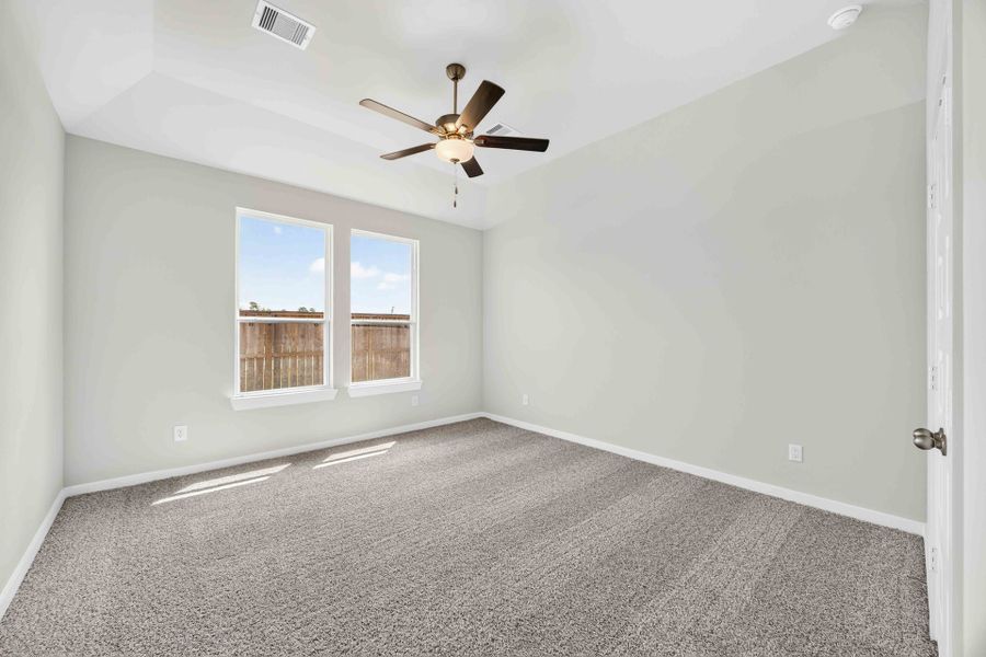 11925 Avian Avenue - Hawthorne - Primary Bedroom