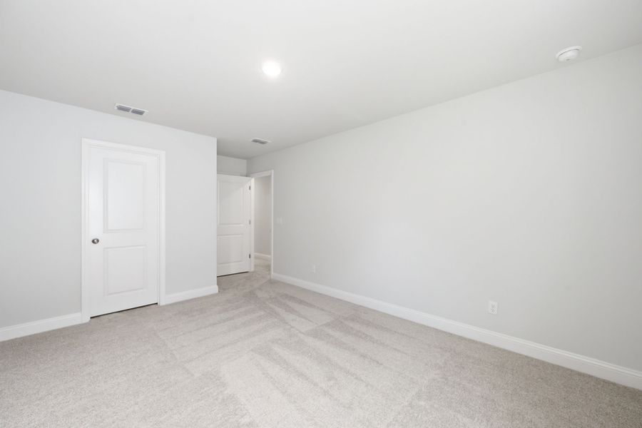 Spacious, unfurnished interior of a new home in Carriage Estates, Lexington (Image 51). Spacious, unfurnished interior of a new home in Carriage Estates, Lexington (Image 51).