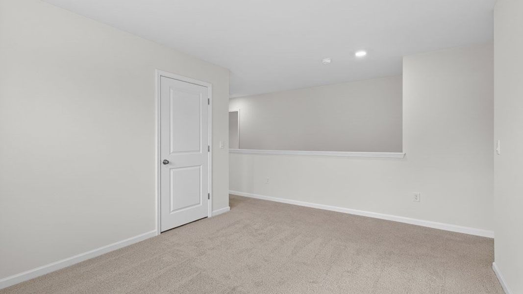 Spacious, unfurnished interior of a new home in Mason Ridge, Spring Lake (Image 20).