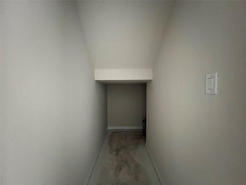 Image 37 of a home in Rolling Glen.