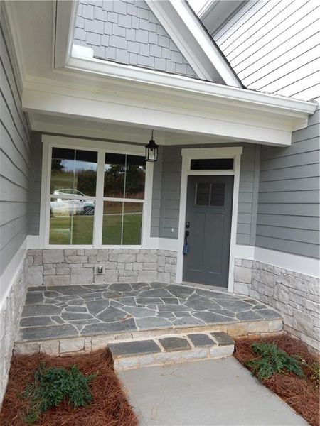 Exterior details and patio area of a home in , Demorest (Image 3).