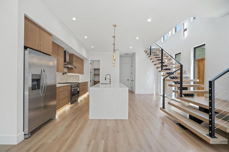 Furnished interior view inside a new home in , Dallas (Image 12).