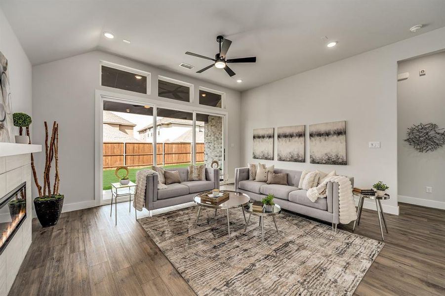 Furnished interior view inside a new home in Edgewood Creek, Celina (Image 29).